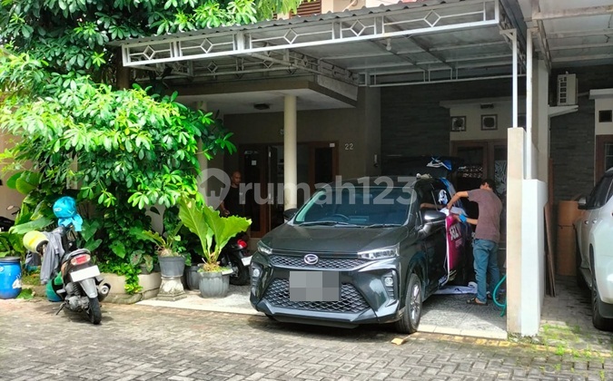 Hunian Semi Furnish One Gate System Purbayan Dekat Jl. Raya Pajang