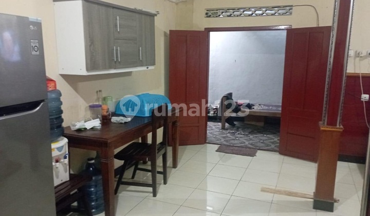 City Center House on the Side of Wonogiri Main Road Near Gajah Mungkur Reservoir 2