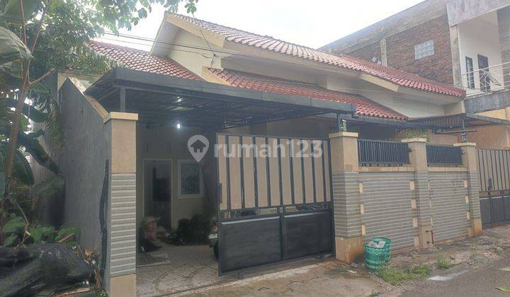 Rumah plus bonus, lokasi 80m dari Jln Adi Sumarmo Banyuanyar Solo 1