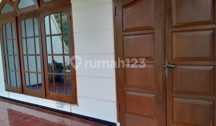 Rumah Gonilan Kartasura belakang Kampus 4 UMS  2