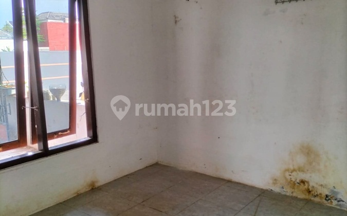 Hunian komplek perumahan lokasi selatan Masjid Al Aqsho Waru Gentan 2