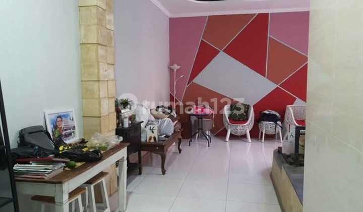 Beautiful Purbayan house in a fully residential area near Gentan. 2