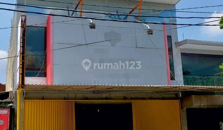 Ruang Usaha Eks Resto Kawasan Kuliner Dekat Pasar Legi Solo 1