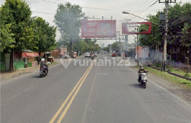 Tanah sewa cocok untuk showroom tepi jalan raya Colomadu Tanah sewa cocok untuk showroom tepi jalan raya Colomadu