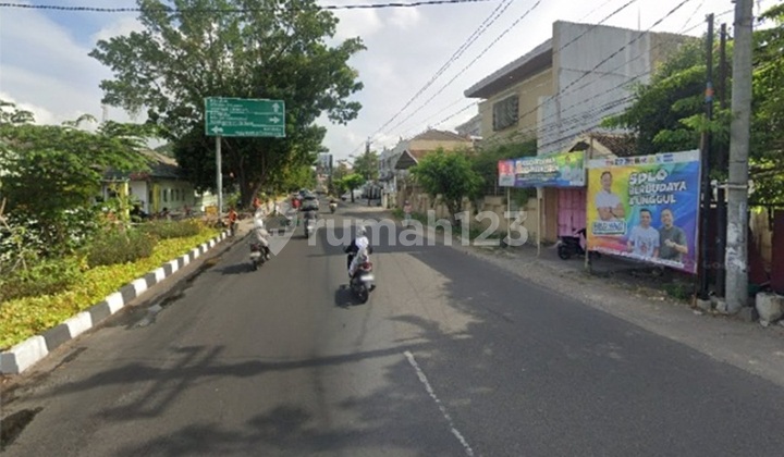 Tanah strategis Pusat Kota, hanya 150 meter dari Jl. Slamet Riyadi Solo