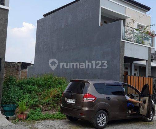 Tanah kavling masuk perumahan lingkungan Elite Gumpang