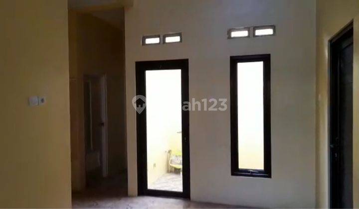 Hunian bangunan baru lokasi Mayang, aman dan nyaman dekat Solokota