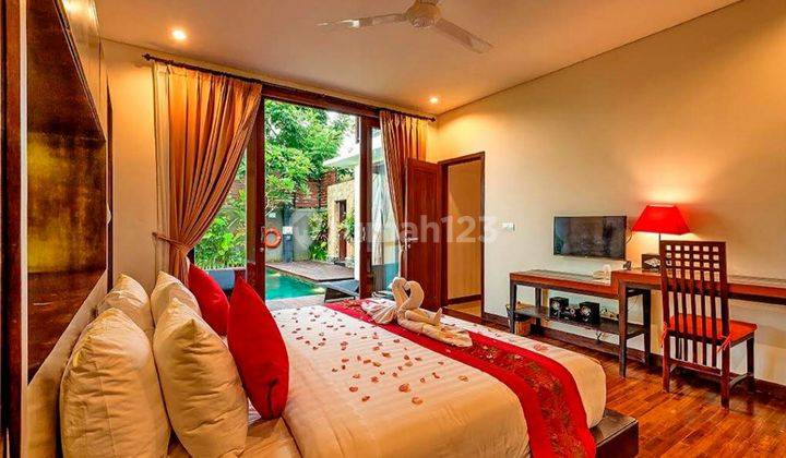 2 BEDROOM VILLA IN VILLA COMPLEX PADONAN CANGGU  1