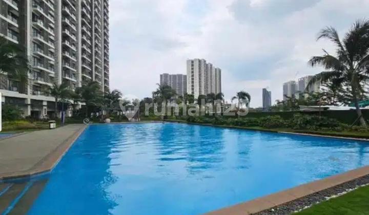 For Rent Skyhouse Apartment BSD Tower Leonie 19th Floor View of Toll Road & The Breeze 2