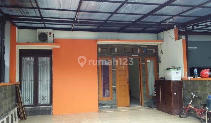 Rumah Bagus Semi Furnished SHM di Tamani Residence 1