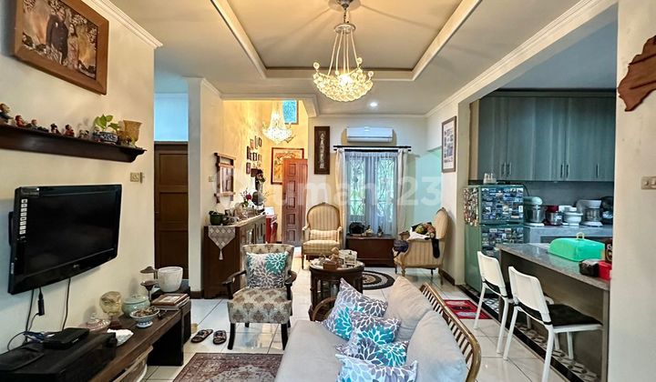 Rumah Bagus Semi Furnished SHM Sektor 5-Bintaro, Jakarta Selatan 2