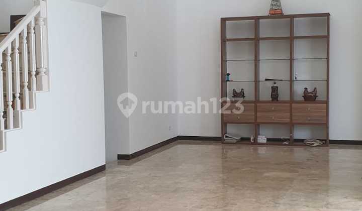 Rumah Bagus Semi Furnished SHM Sektor 7-Bintaro, Tangerang Selatan