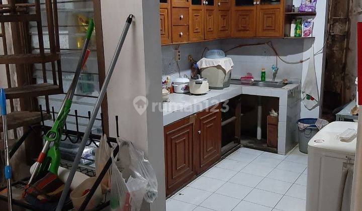 Rumah 2 Lantai Bagus SHM di Pamulang Permai, Tangerang Selatan 2