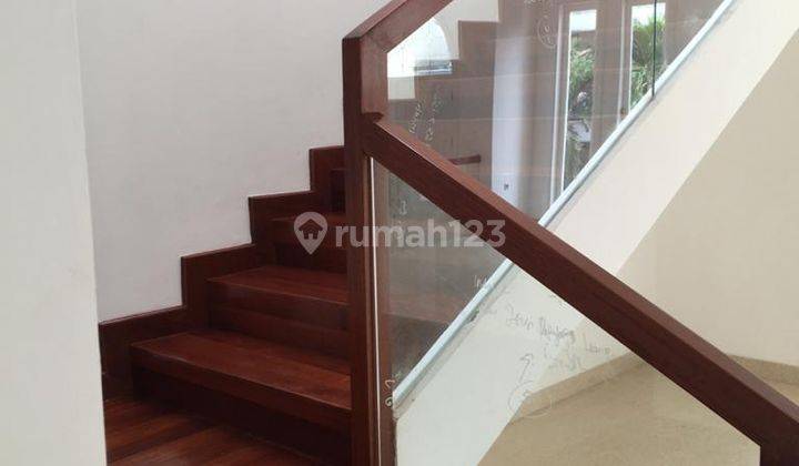 Rumah Bagus 3,5 Lantai Ukuran 10x20 di Puri Kencana Jakarta Barat 2