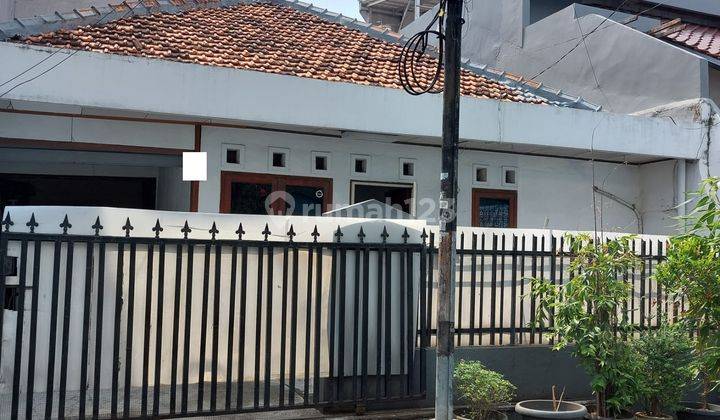 Rumah di Area Mandala Selatan, Hadap Tenggara, Harga Nego, Siap Huni 1