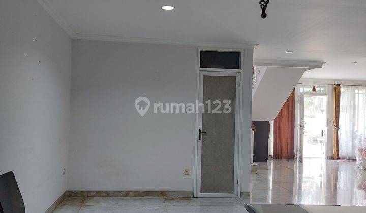 Dijual Rumah Besar. Muara Karang. Rapih. Bersih dan Terawat 2.5 Lantai 2