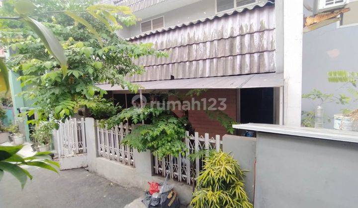 Rumah 1,5 Lantai Bagus, Siap Huni di Tanjung Duren 1