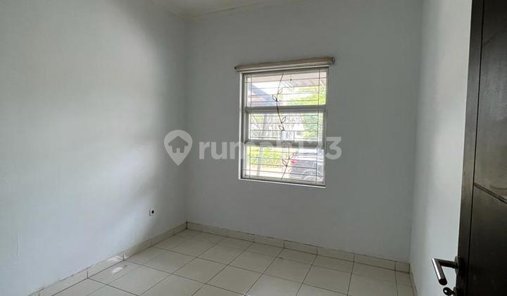 Rumah Minimalis, Siap Huni, Depan Taman di Metland Transyogi, Harga Selatan, Lokasi Strategis Rumah Minimalis, Siap Huni, Depan Taman di Metland Transyogi, Harga Selatan, Lokasi Strategis