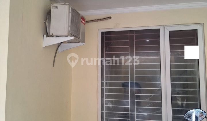 Rumah di Golden Palm Residence, Harga Masih bisa Nego, Kondisi Bagus, Siap Huni dan Bersih