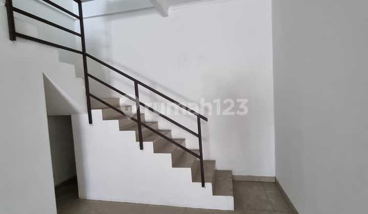 Strategic Location Mainroad Shop House in Gunung Batu 2