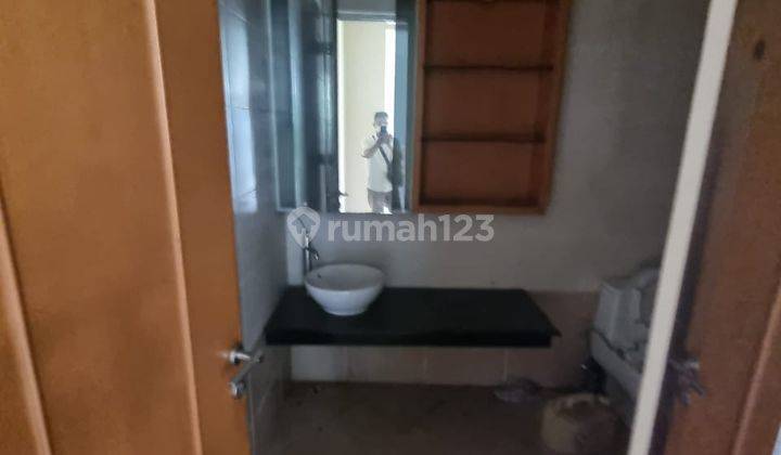 Rumah + Gudang Lokasi Strategis Mainroad di Dago 11