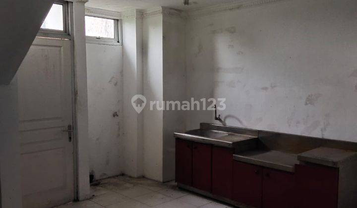Ruko Strategis Area Ramai Pengunjung di Cihampelas 5
