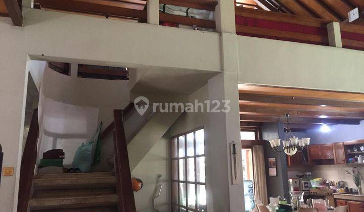 Rumah Konsep Rustic Terawat di Setrasirna, Setra Kulon 2