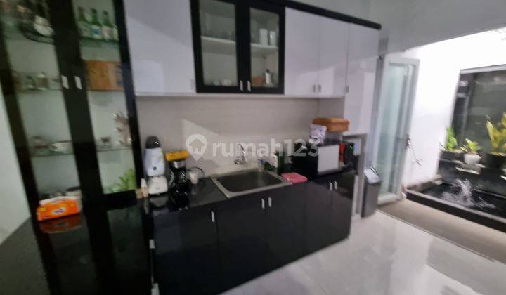 Rumah Full Furnished Modern Keren di Mekar Wangi 2