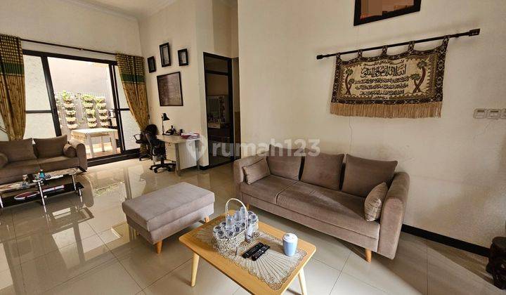 Rumah Furnished Nyaman Ada Taman di Nata Endah 1