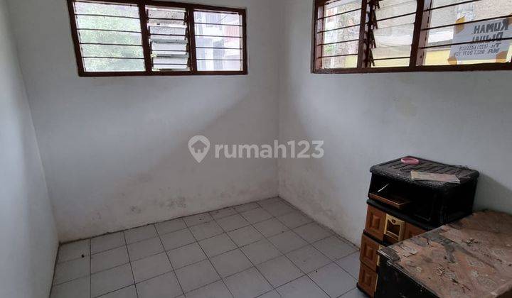 Rumah Dekat Ke Pasar Pusat Bisnis di Astana Anyar 1