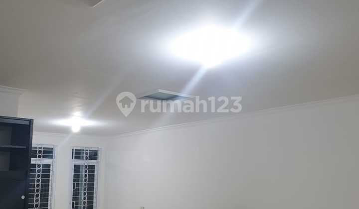 Rumah Luas Dekat ke Pusat Kota di Situ Indah, Babakan Ciparay Rumah Luas Dekat ke Pusat Kota di Situ Indah, Babakan Ciparay