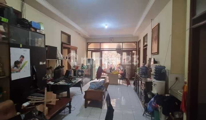 Rumah Lokasi Aman dan Nyaman di Taman Rahayu 2