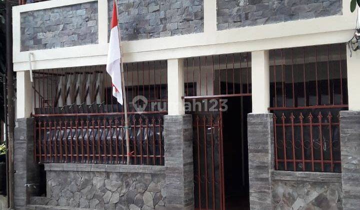 Rumah Daerah Bagus Bisa Untuk Kost di Sarijadi 1