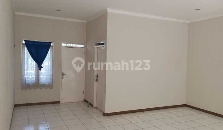 Want to Start a Business Right Away? Rent a Ready-to-Use Shop House in Kopo Permai. 2