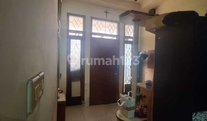 House in a Safe and Comfortable Location at Taman Rahayu 2 2