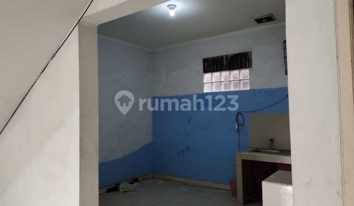 Rumah Lokasi Strategis Nyaman Dihuni di Taman Rahayu 2 2