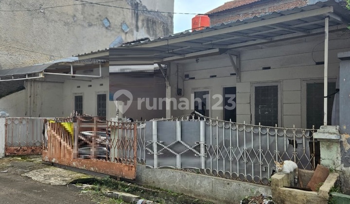 Rumah Luas Cocok Untuk Usaha Konveksi atau Gudang di Nata Endah