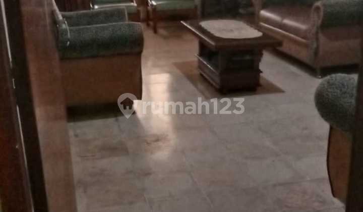 Land + House Suitable for Showroom or Office in Gunung Batu 2