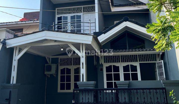 Rumah 2,5 Lt Apik Gaya Menarik di Taman Harapan Baru 22003 Mar 1