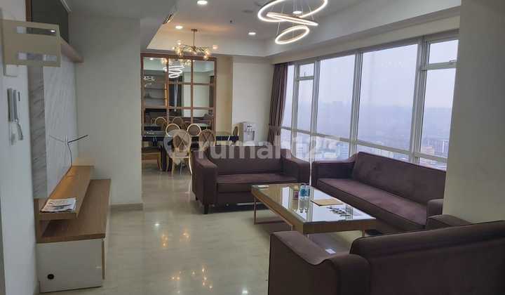 Menteng Park Apartment, 3 Bedroom, 173M Size, City View, Top Floor. Combined Unit, Special Unit.
