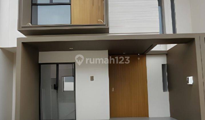Disewakan Rumah Siap.huni 2 Lt Di Bsd 1