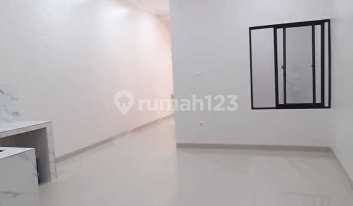 Rumah Bagus 2 Lantai Di Villa Melati Mas Tangerang 2