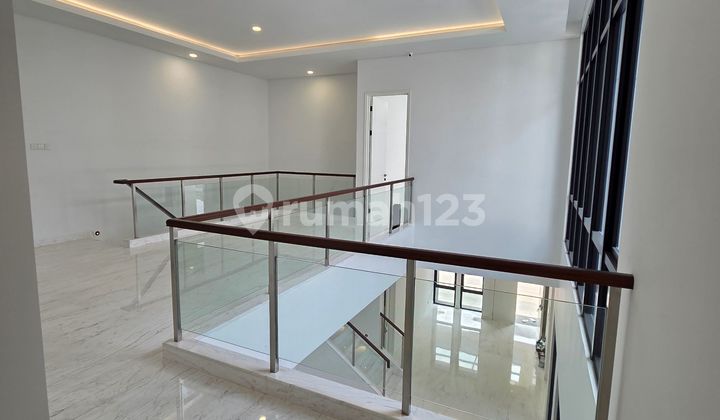 Rumah Mewah 2 Lantai di Matera Gading Serpong 2