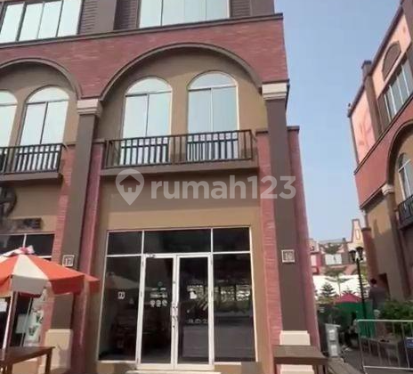 Shop House Ready in La Riviera Pantai Indah Kapuk, Lake Facing Shop House Ready in La Riviera Pantai Indah Kapuk, Lake Facing