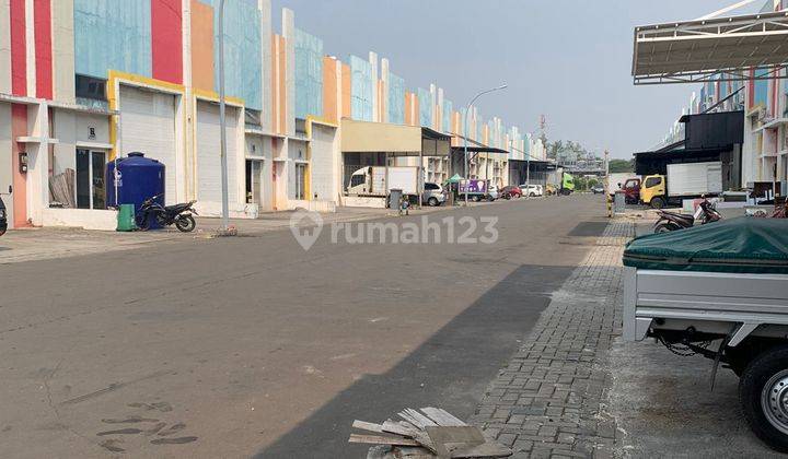 Gudang di Green Sedayu Bizpark Daan Mogot Jakarta Barat Bagus 2