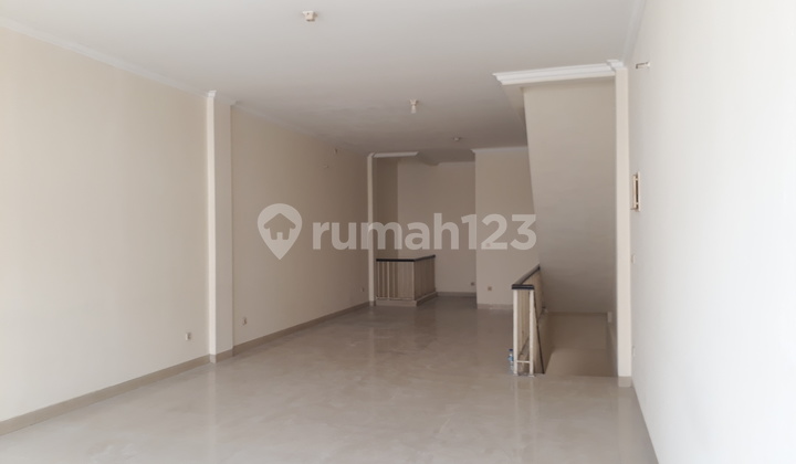 Ruko Hadap Boulevard Di Green Lake City Ready