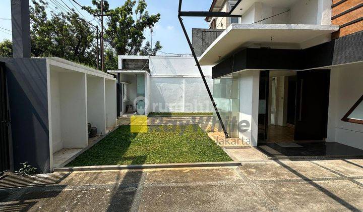 Dijual Rumah Jl. Cipaku Jakarta Selatan Lokasi Sangat Strategis  2