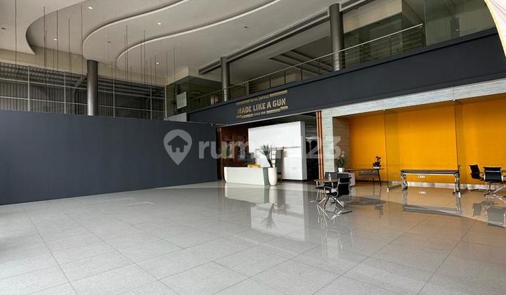 Dijual Showroom Mobil di Jl Transyogi - Cibubur Km 2. 1