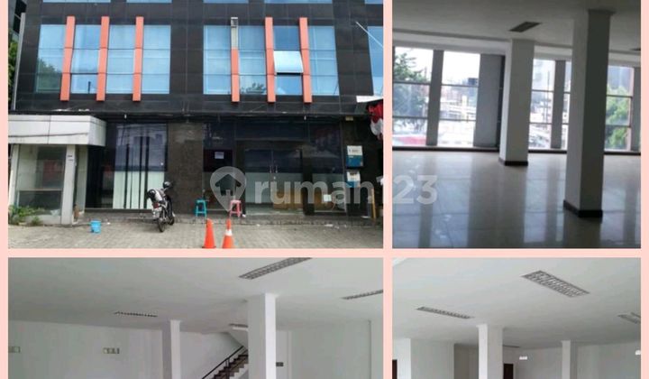 S2040-rfw, 4-Unit Connected Shophouse, 5 Floors, 12x30/12x13 SQM, East-Facing, On Busy 6-Car Two-Way Road, Long Street, Kebon Jeruk. S2040-rfw, 4-Unit Connected Shophouse, 5 Floors, 12x30/12x13 SQM, East-Facing, On Busy 6-Car Two-Way Road, Long Street, Kebon Jeruk.