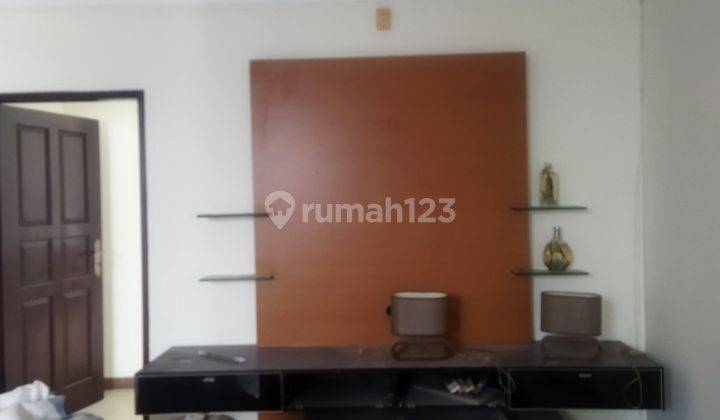 Rumah 2 Lantai Hadap Timur Carport 2 Mobil di Intercon 10